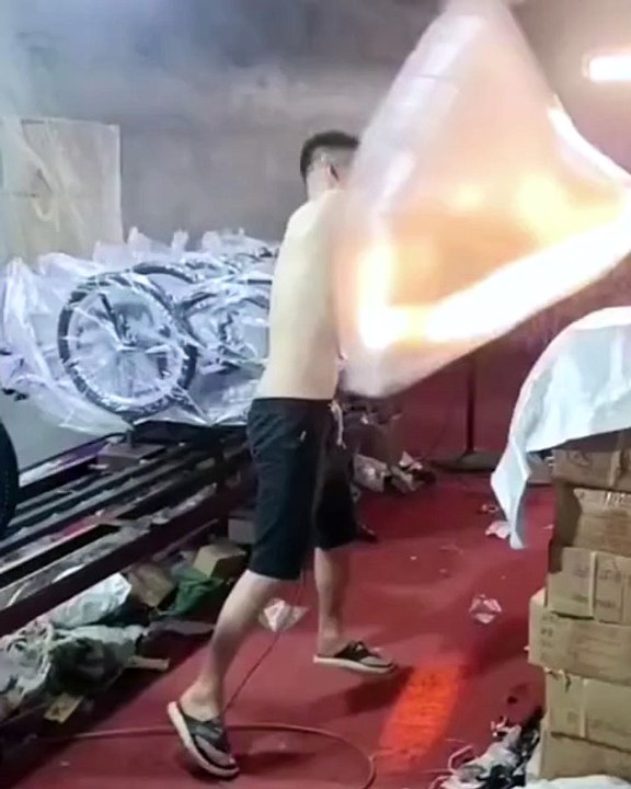 How things actually work inside fabrics!