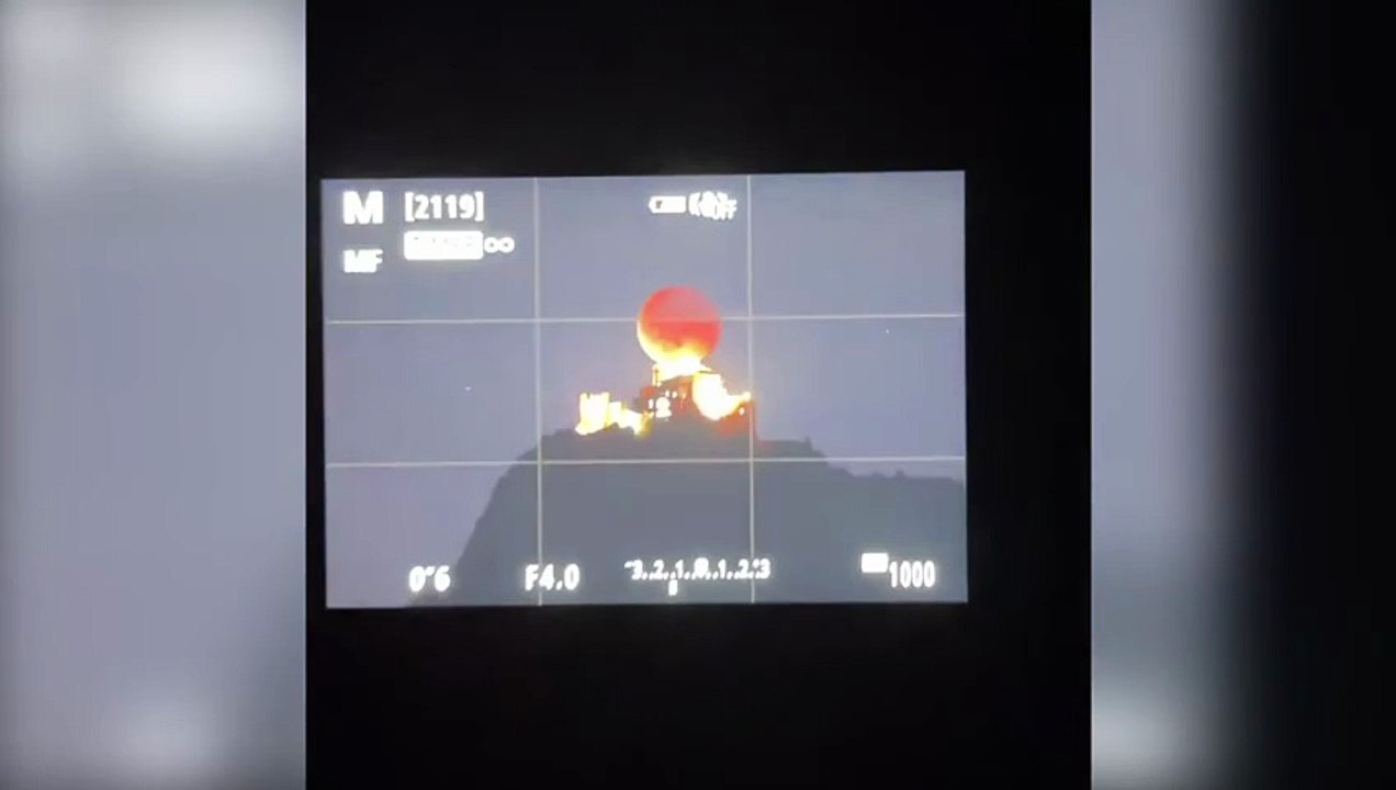 La «Luna di sangue» vola sulla Sacra di San Michele. Il video del fotografo Valerio Minato. Ecco come è stato realizzato