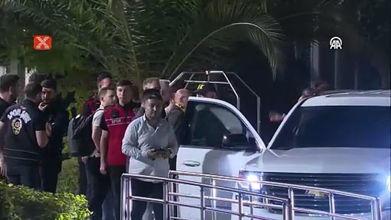 Domenico Tedesco İstanbul'a Geldi! Fenerbahçe'nin Yeni Teknik Direktörü Sahada 🚨