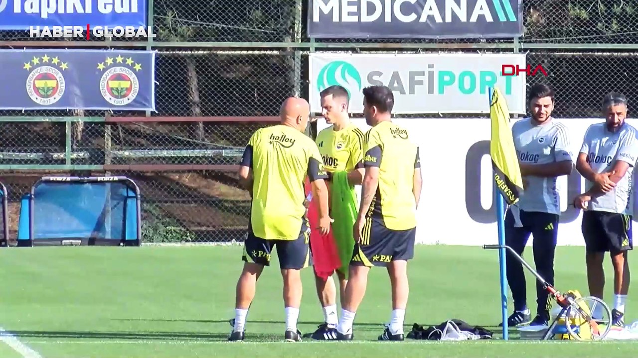 Domenico Tedesco Fenerbahçe’de ilk antrenmanına çıktı