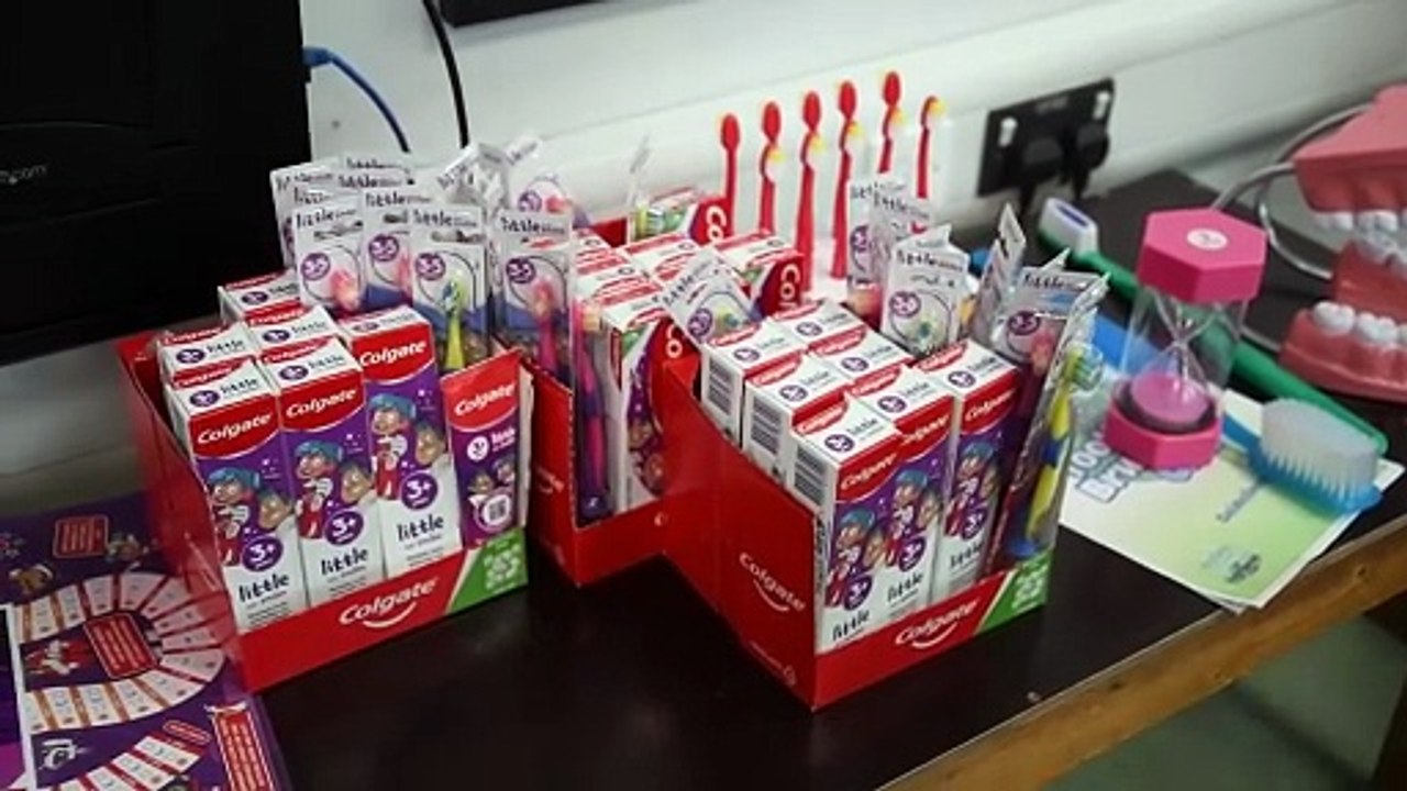 Stephen Kinnock Promotes Dental Health with Back-to-School Toothbrushing Initiative 🦷