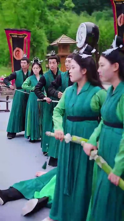 【短剧合集】 穿越仙侠剧 挨揍就能变强，我被揍到肉身成圣