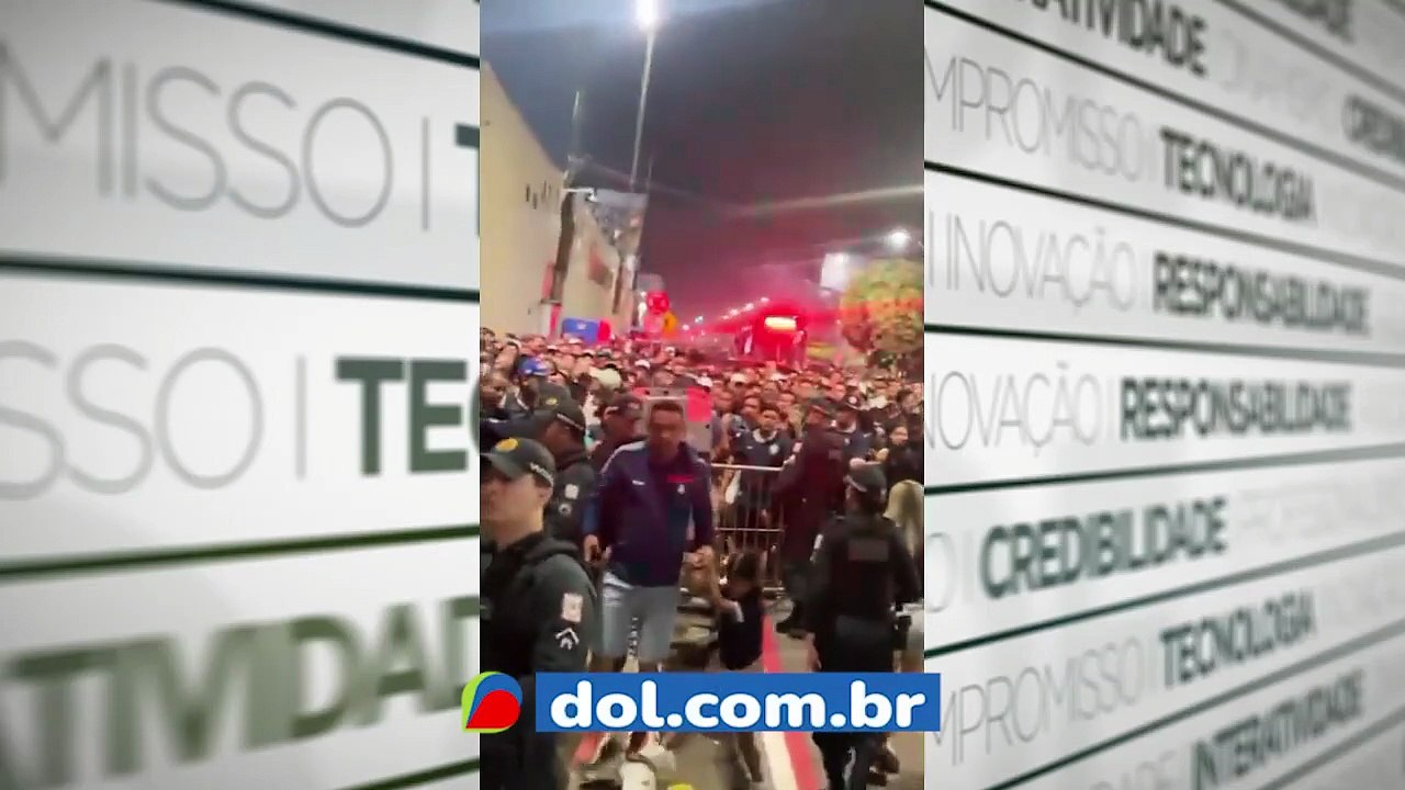 Confusão na entrada do jogo do Remo