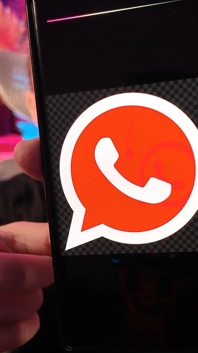 Si tu envoies des photos sur whatsapp arrête tout de suite ! #astuce #astuces #tips #tipsandtricks #smartphone #téléphone #tech #astucetech