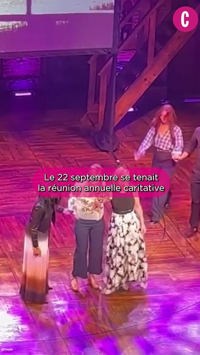 Apparition surprise de James Van Der Beek à l'événement Dawson