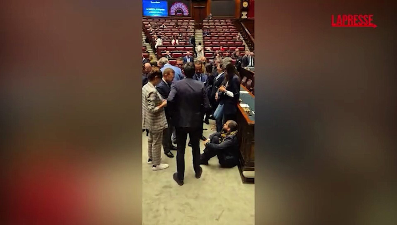 Global Sumud Flotilla, opposizioni occupano banchi del governo