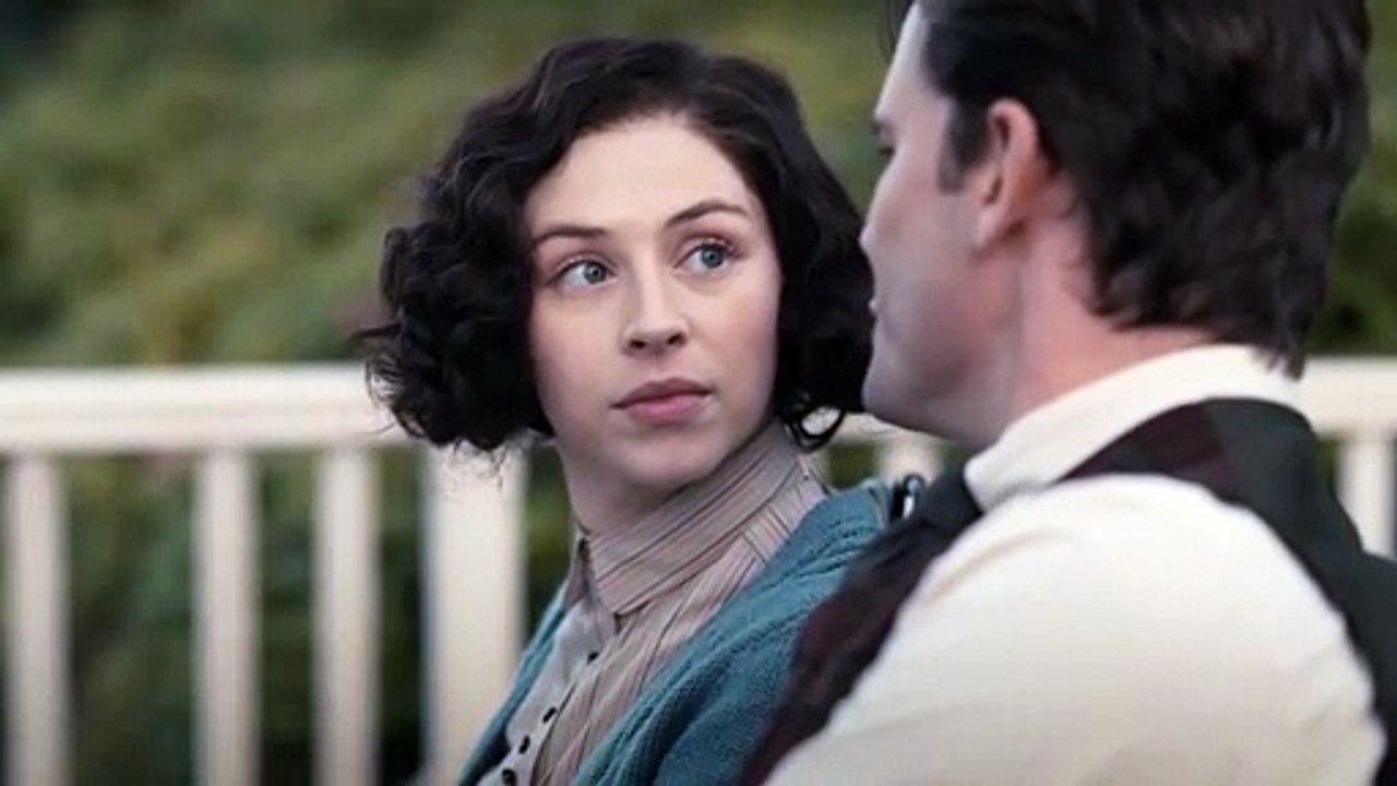 Outlander; Blood of My Blood S01E10 Something Borrowed