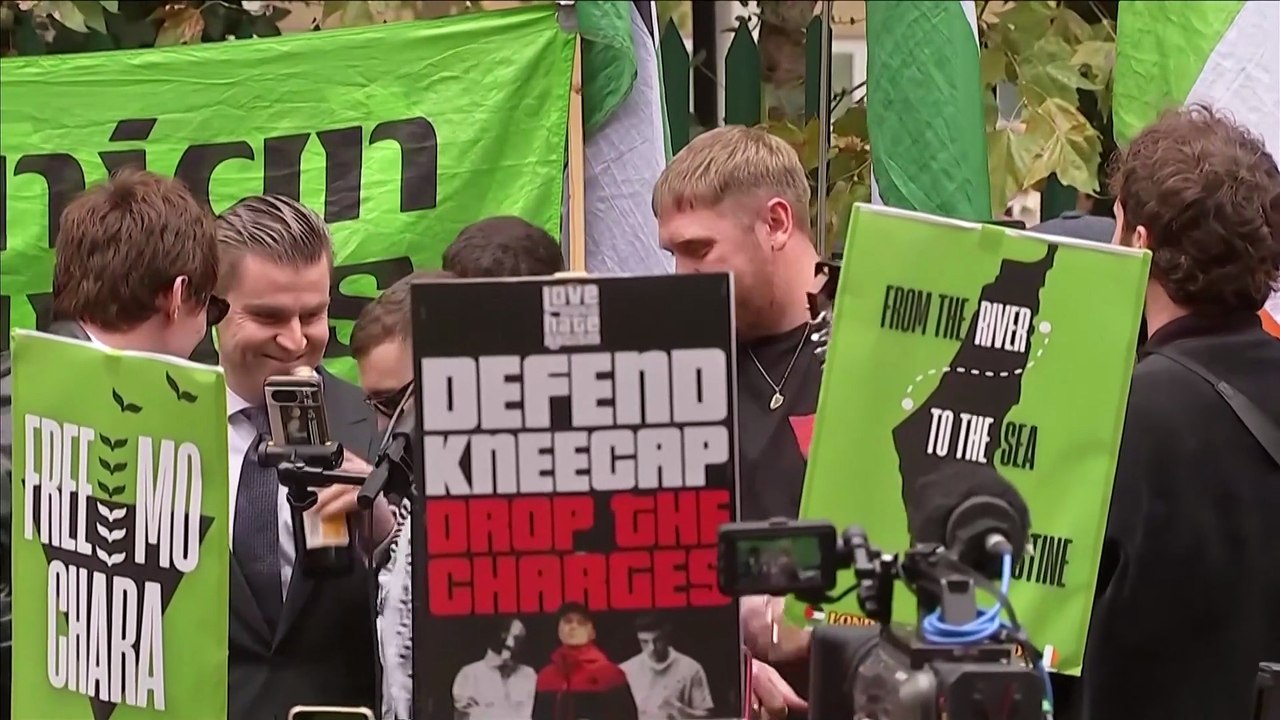 Terrorism case 'about Gaza' says Kneecap as court throws it out