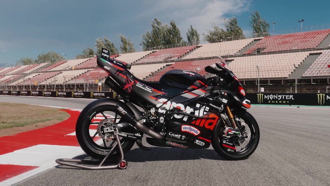 Aprilia RSV4 X-GP Riders Unveil