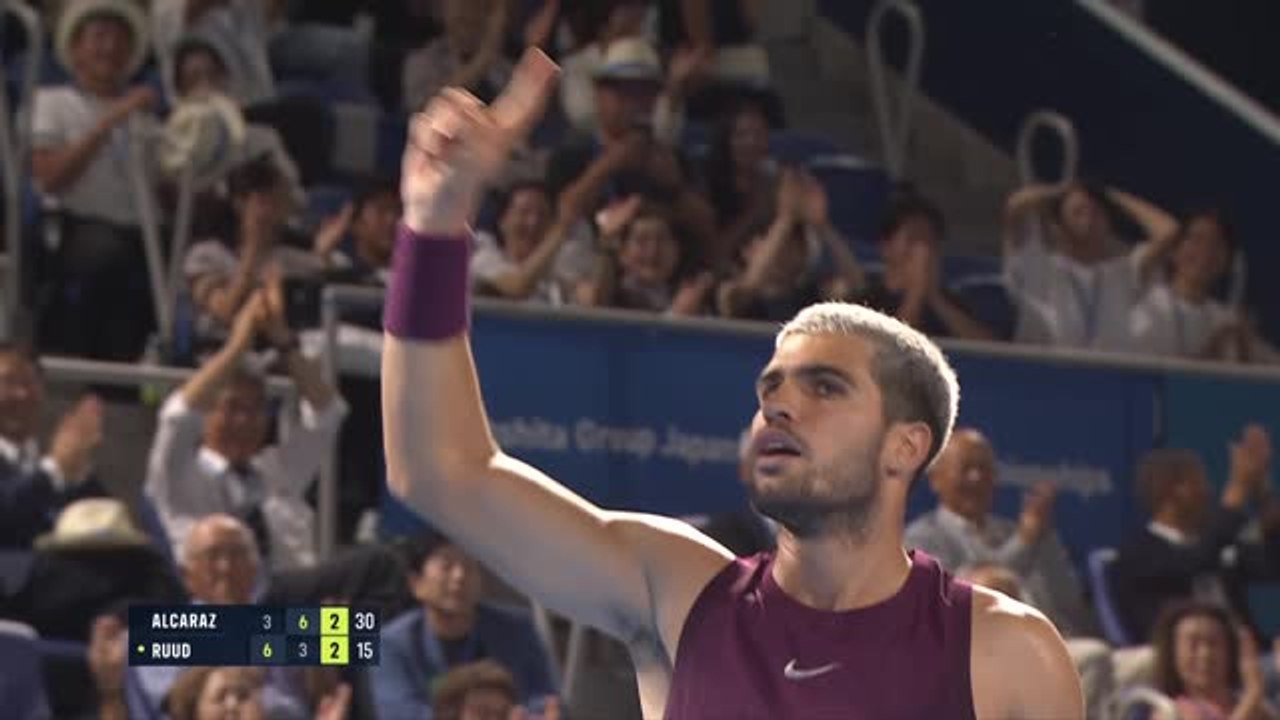 Tokyo - Alcaraz fait le show face à Ruud et défiera Fritz en finale