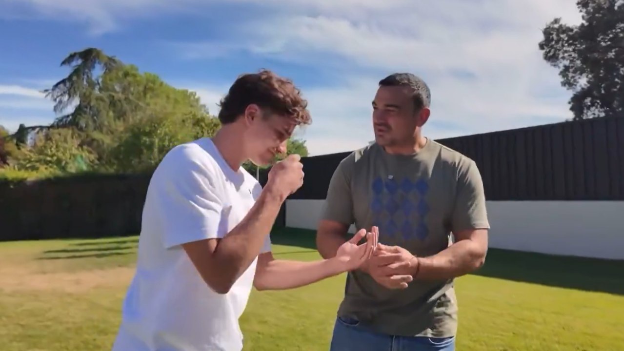 Julián Álvarez junto a  Agustín Creevy