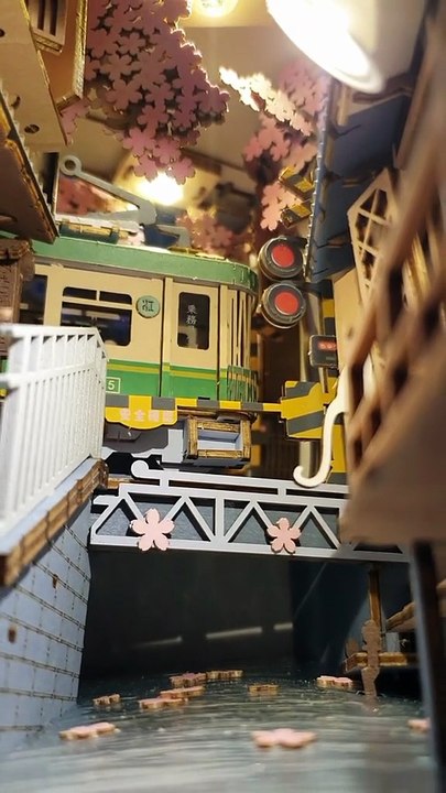 J'ai acheté le Book Nook Sakura Densya