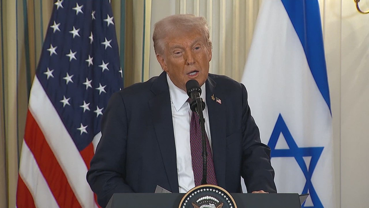 DONALD TRUMP MOCKS BIDEN