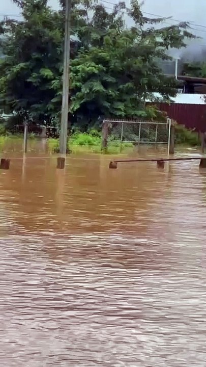 บัวลอย ถล่มเหนือ น้ำท่วมแม่ฮ่องสอน น้ำป่าซัดแม่สะเรียง สะพานขาด