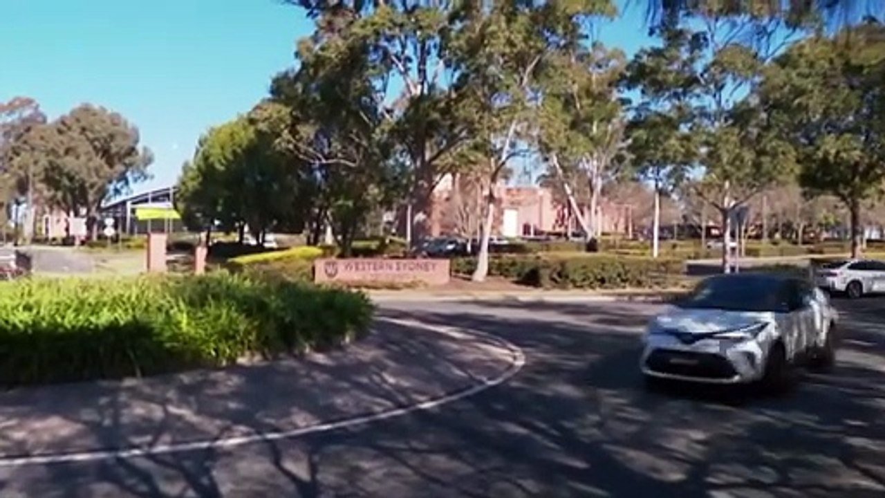 Two NSW universities accused of running unaccredited degrees