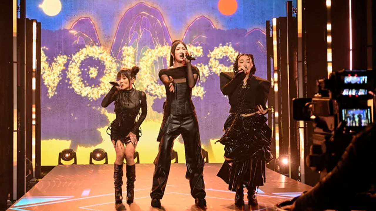 'KPop Demon Hunters' Trio Perform First Full Live Rendition of "Golden" on 'The Tonight Show' | THR News Video