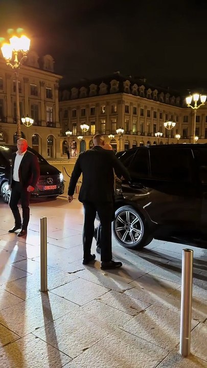 Jeff Bezos in Paris