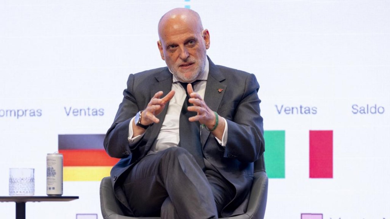 Tebas celebra el adiós del Barça a la Superliga, aunque "Florentino nunca pierde"