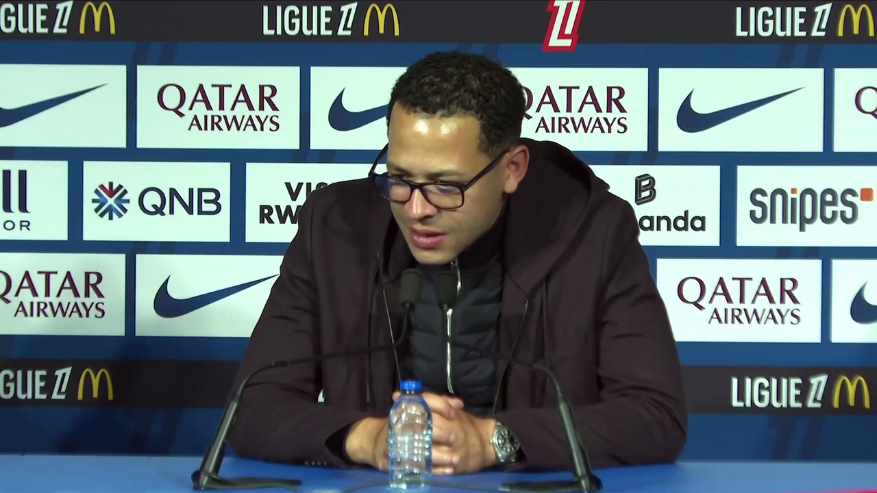 « Je n'ai jamais vu un 9 faire un tel match » : Rosenior encense Panichelli - Foot - Ligue 1 - Strasbourg