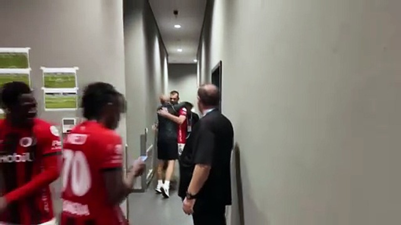 Gençlerbirliği soyunma odasında Beşiktaş galibiyeti coşkusu!