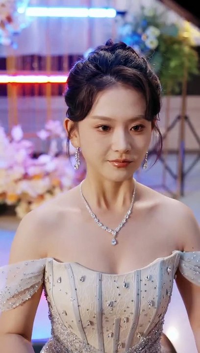 我的系统是反向锦鲤 | Eng Subs