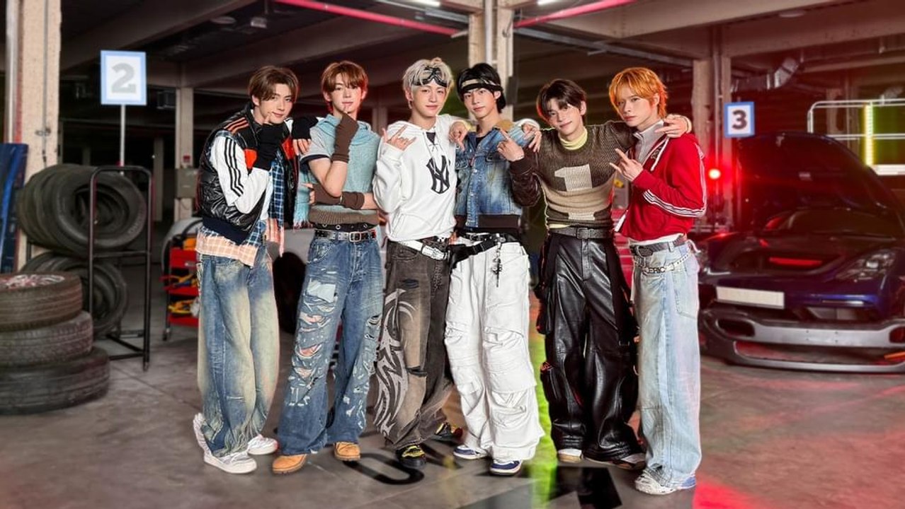 TWS (투어스) “OVERDRIVE” (Live Performance) | Open Mic