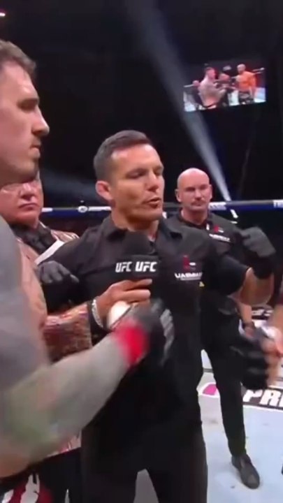 🥊 Duel explosif entre Gane et Aspinall… stoppé net par un doigt dans l’œil 😬No Contest à la fin du 1er round, le titre reste à Aspinall