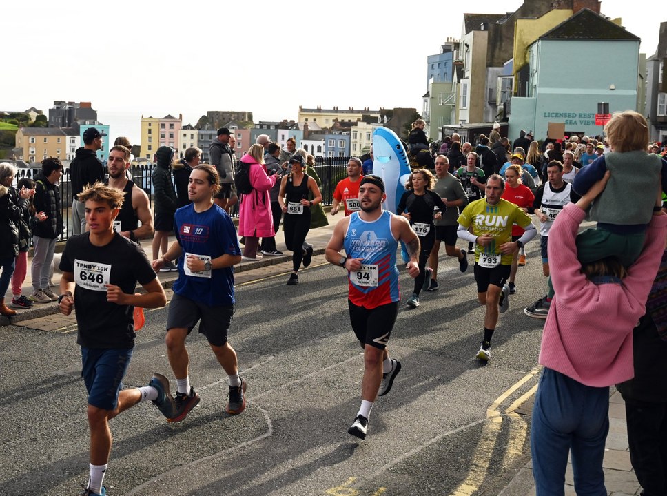 WATCH: Highlights of the Tenby 10K charity run