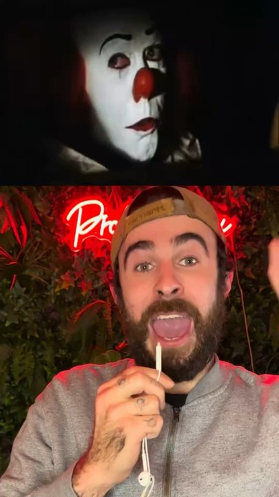 Tim Curry faisait vraiment peur aux enfants dans le téléfilm Ça 😳