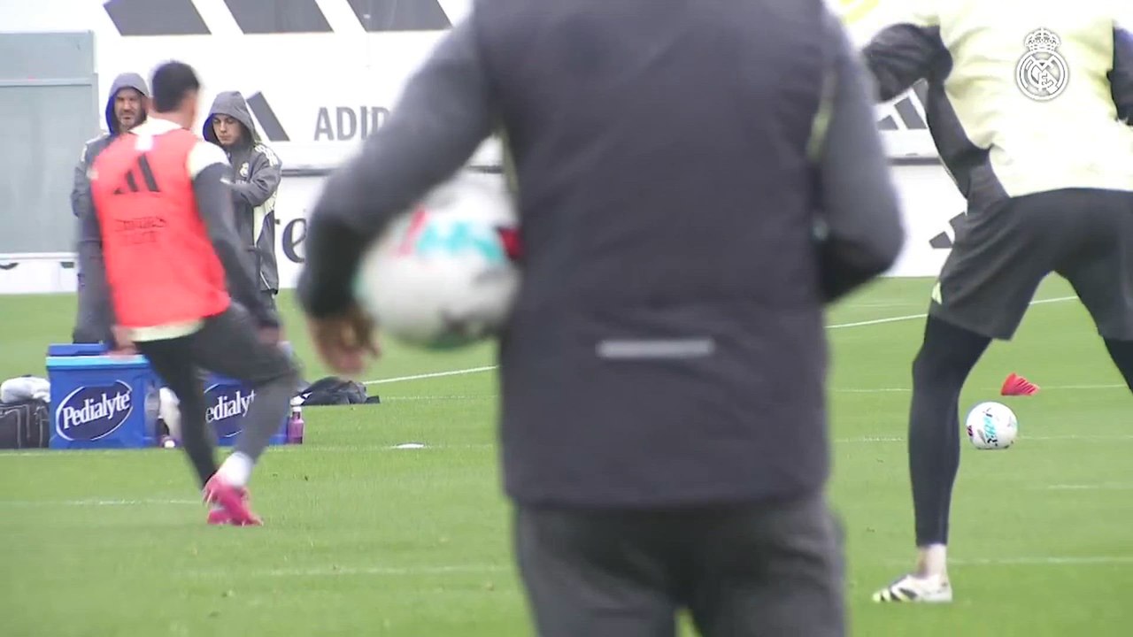 Entrenamiento del Real Madrid: El Madrid prepara el partido contra el Valencia