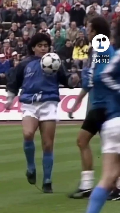 Diego Maradona - Entrada en Calor Life Is Life