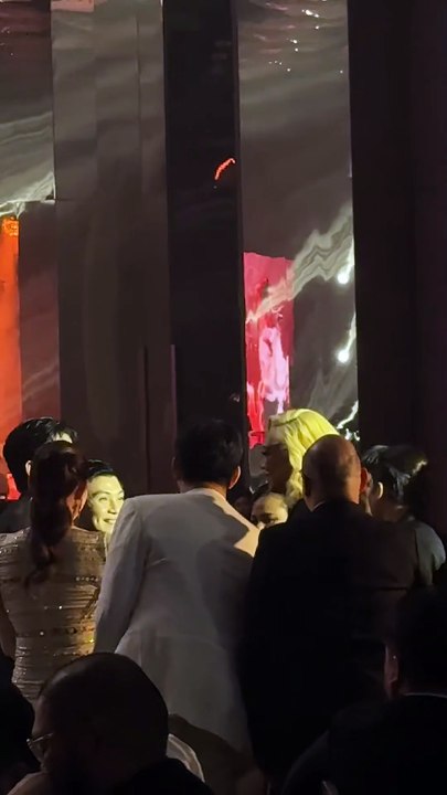 Spotted: Si Meme or si Mowm? | PEP Goes To