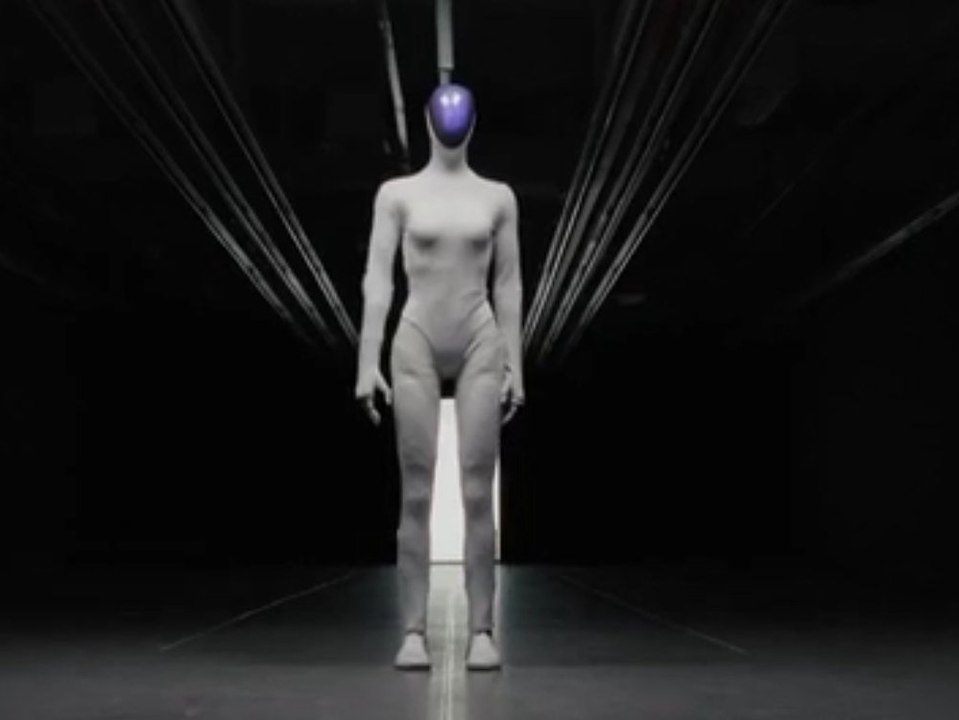 Mensch oder Maschine? Chinesischer Roboter spaltet das Netz