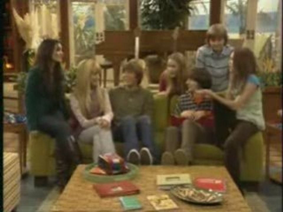 HSM cast and HM cast