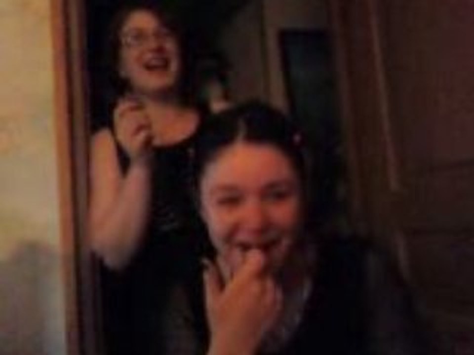 Le Cannibalisme Moderne : Quand la Modernité Rencontre l'Inattendu 🍽️