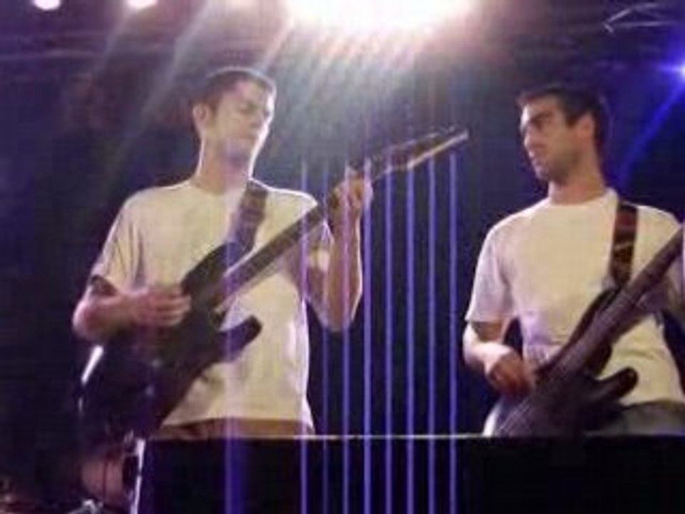 What's Up in Saintes? 🌟