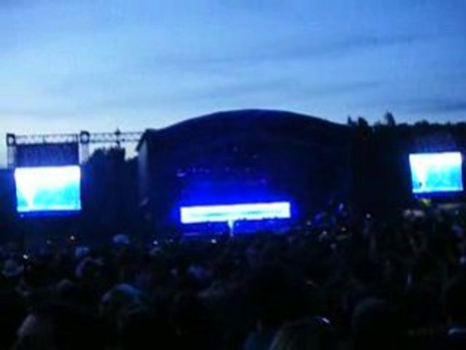 Massive Attack -  teardrop - Eurocks 2008