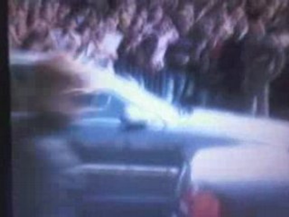 MADONNA HOTEL CRILLON   PARIS