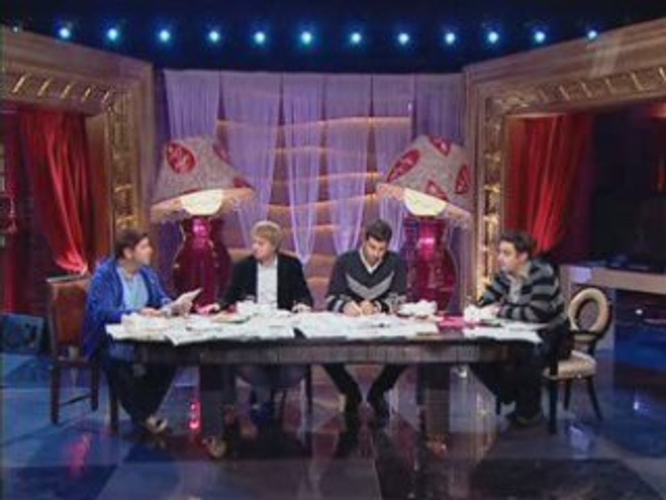 Королева Бать - Лукашенко. Прожекторперисхилтон