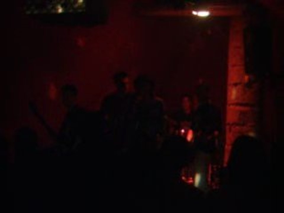 Grégoire Gauthier in Larcen Sophie Song live