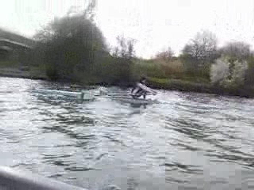 PE-1000m en skiff : défi face au vent et vagues ⛵