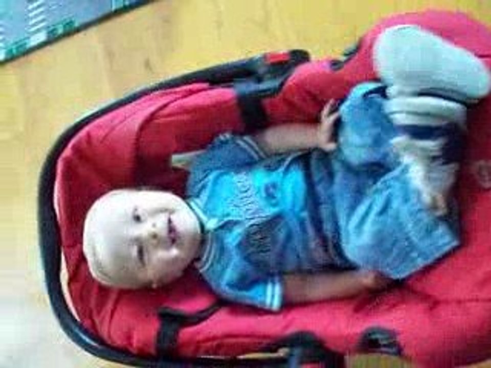 Je fais de la balançoire!