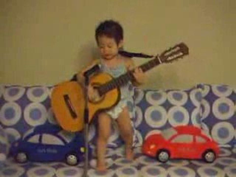 Genius Kid Singing Beatles Song