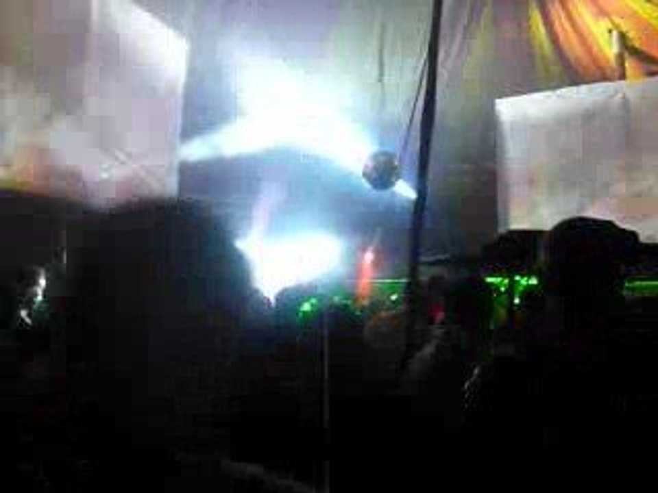 Mik izif LiveSet @ BreakFest 2009 Part1