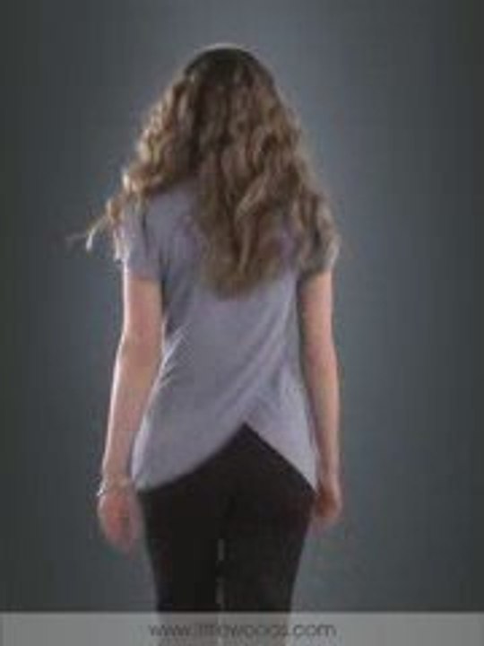 South - South petal sleeve top