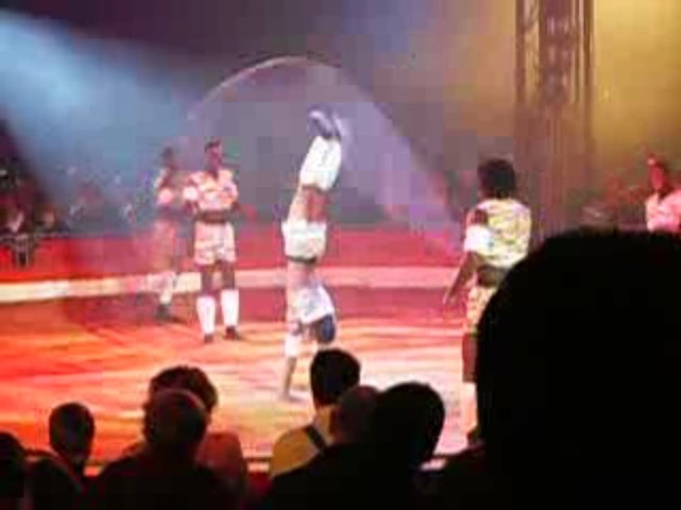 la troupe zuma zuma a la corde a sauté