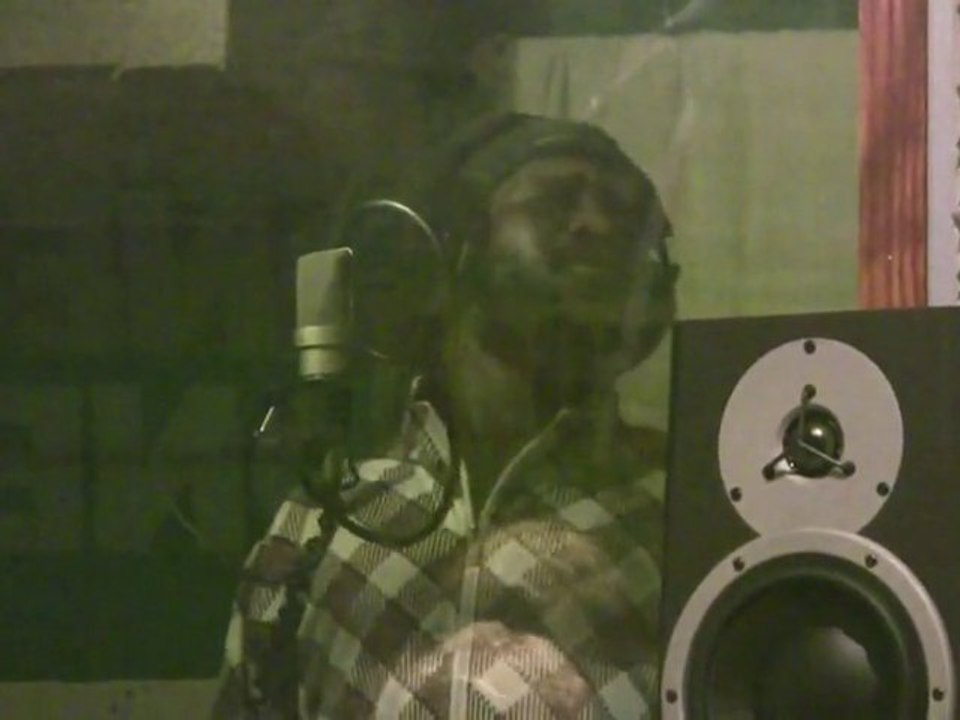 Chezidek - Kinyama Sounds - Free up the music