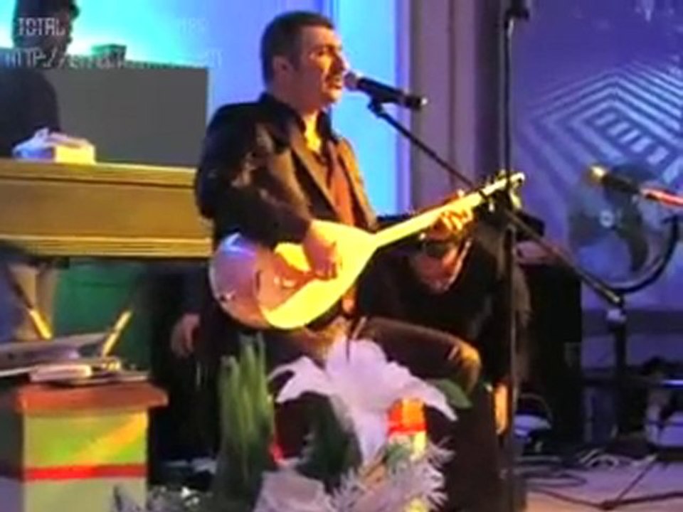 SaloniLhan Özcan Türe Konseri: Hayranlarıyla Buluştu 🎶