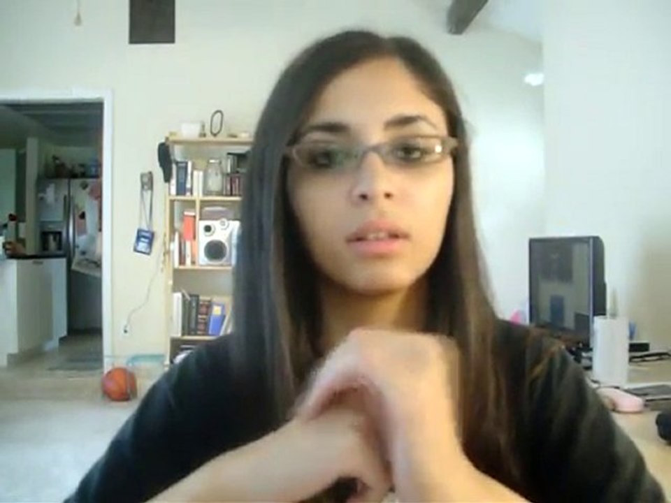 Master the Art of Starting a Conversation 💬