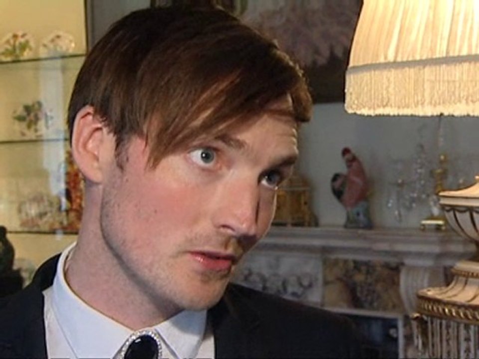 William helps hitmakers launch charity CD